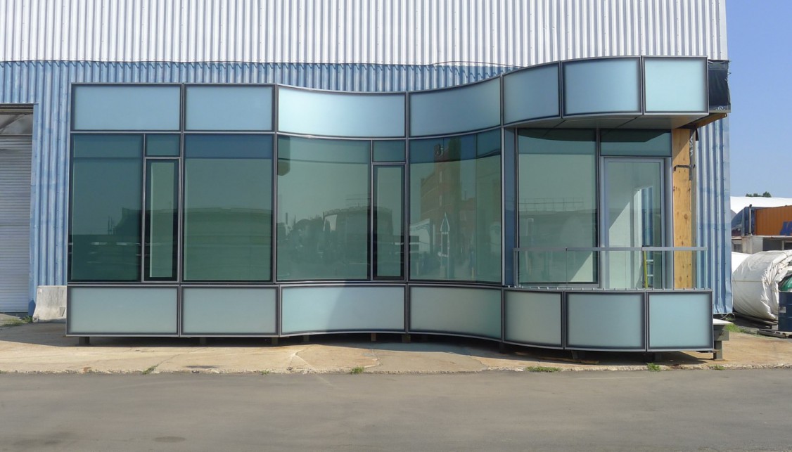 Hot bent glass building mock-up